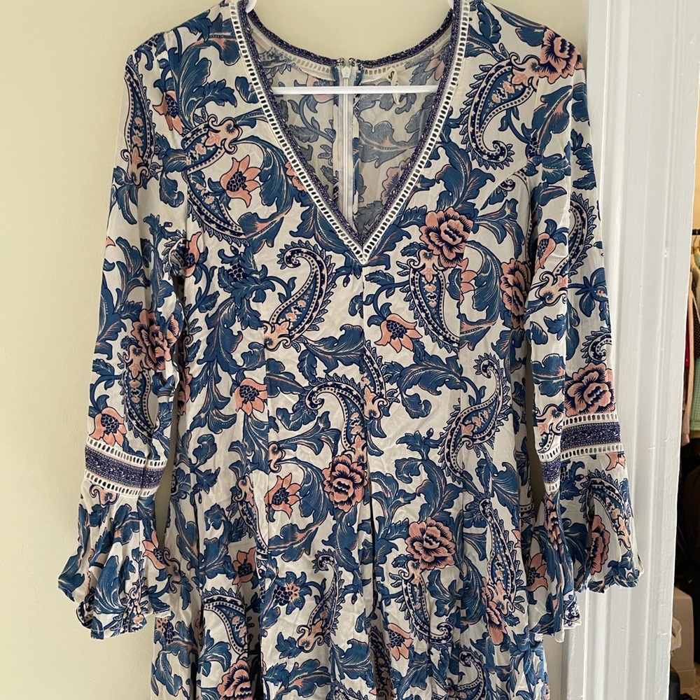 Super cute romper!